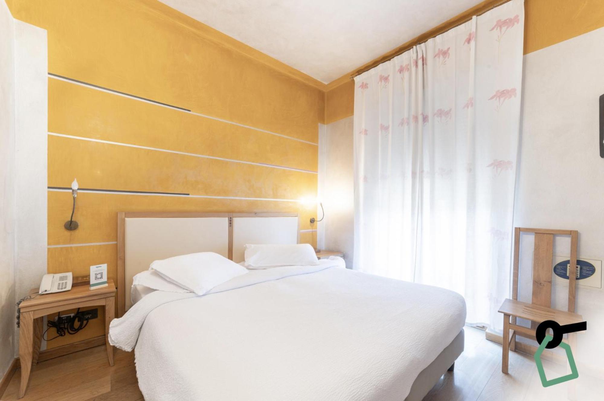 Hotiday Discovery - Residence เวโรนา ภายนอก รูปภาพ