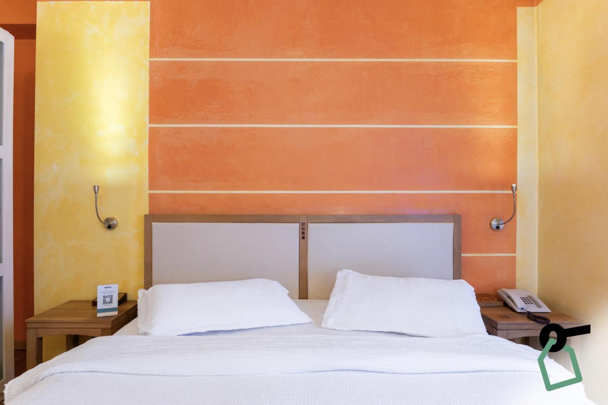 Hotiday Discovery - Residence เวโรนา ภายนอก รูปภาพ