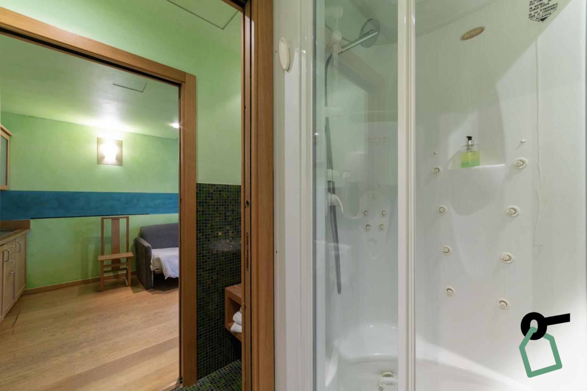 Hotiday Discovery - Residence เวโรนา ภายนอก รูปภาพ