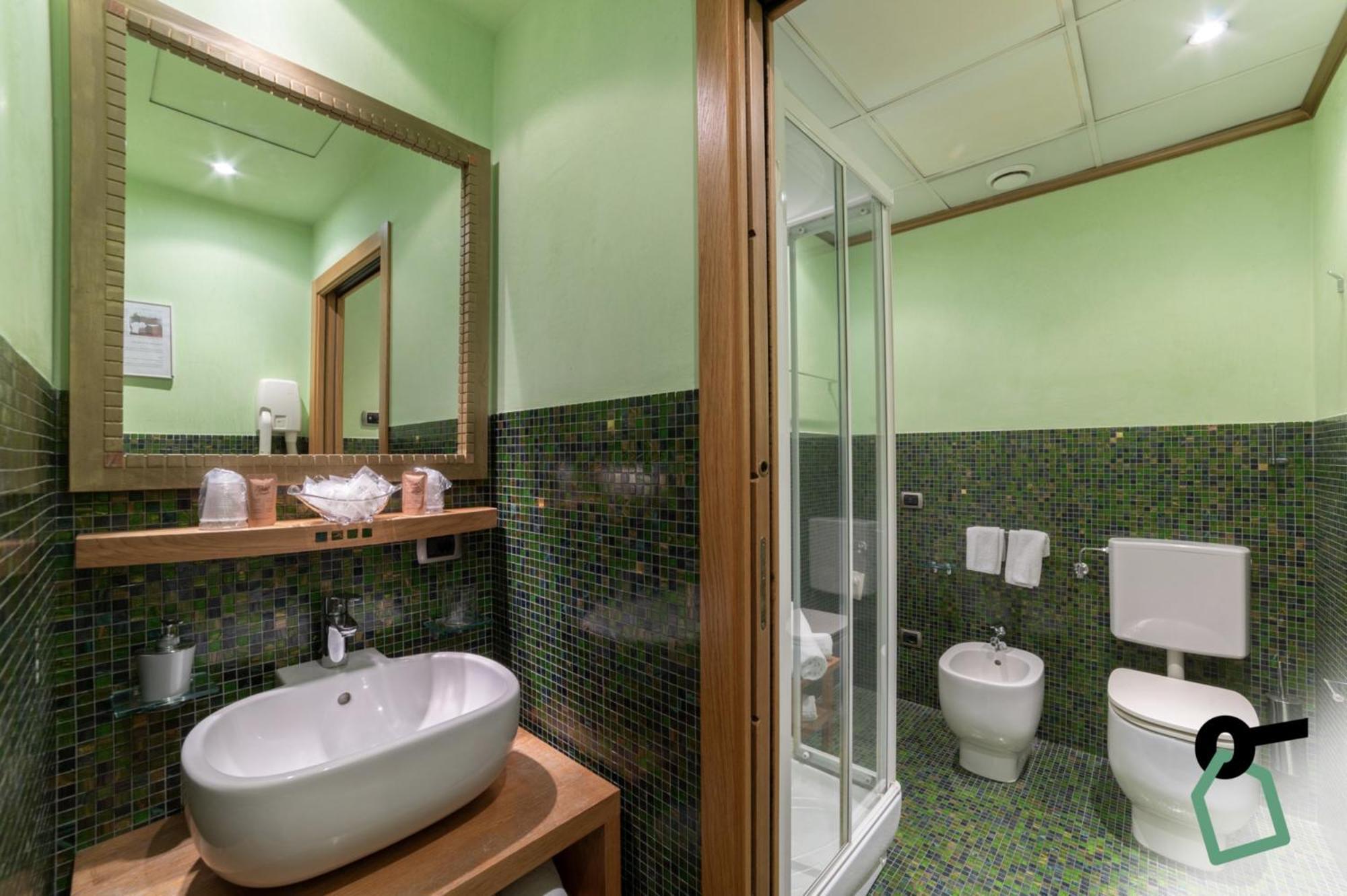 Hotiday Discovery - Residence เวโรนา ภายนอก รูปภาพ