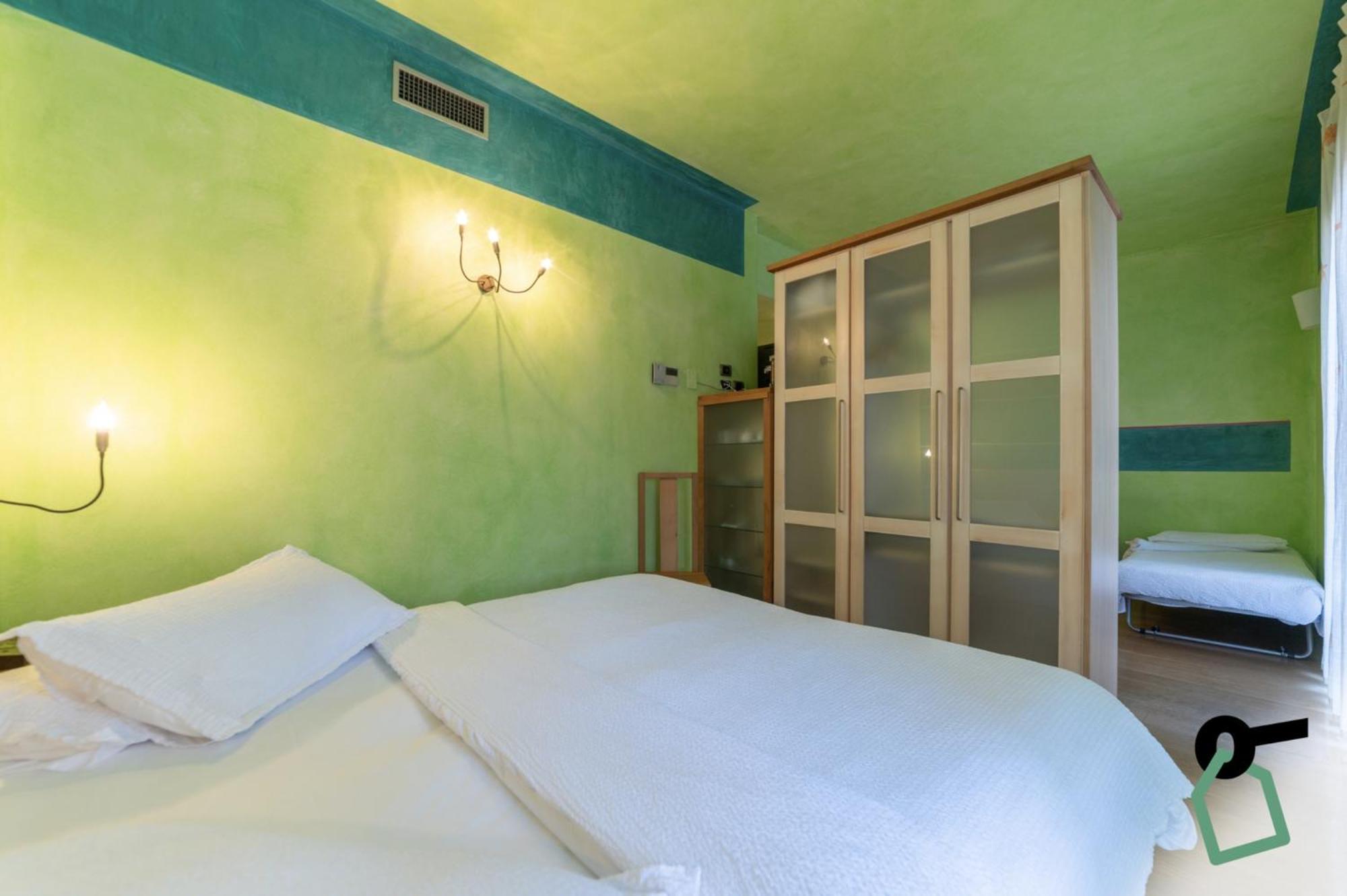 Hotiday Discovery - Residence เวโรนา ภายนอก รูปภาพ